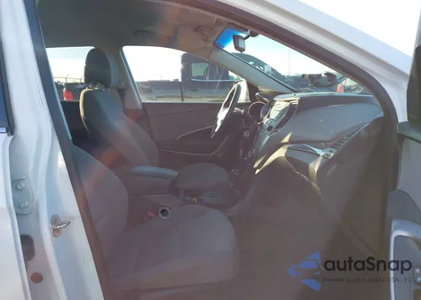 2015 Hyundai Santa Fe Sport 2.4L from USA, damaged, VIN 5XYZTDLB4FG301246